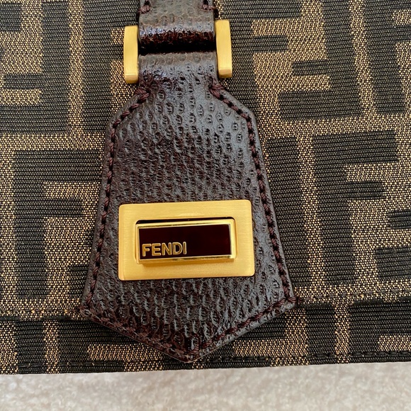 Fendi Zucca Print Classic No.1 Mesenger Bag in Canvas.  In great condition. - Picture 8 of 16